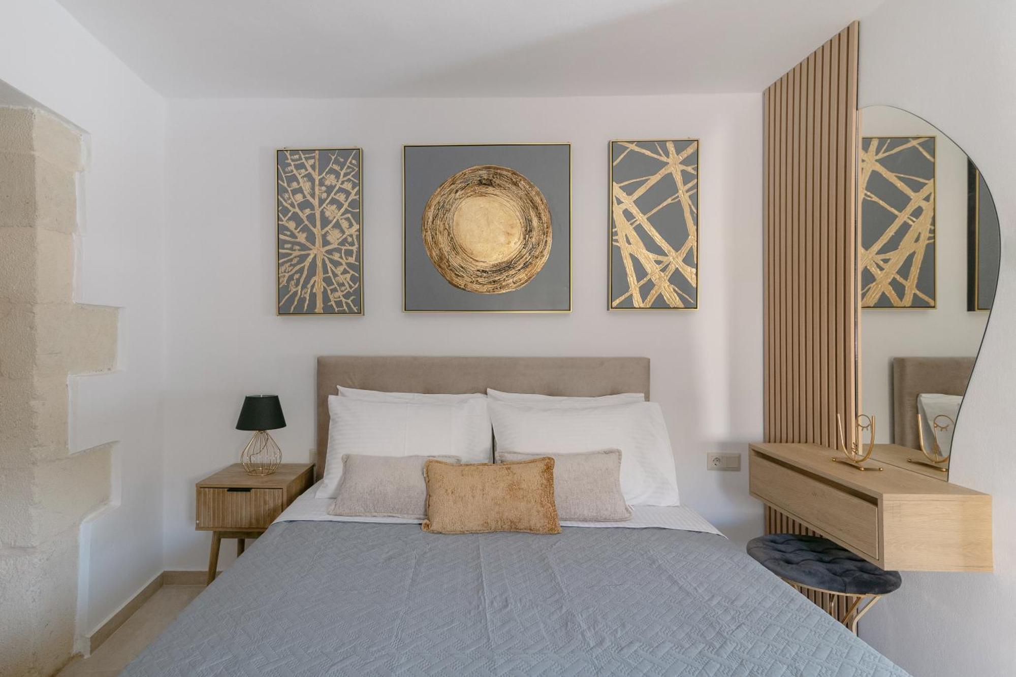 Filio Luxury Villa *