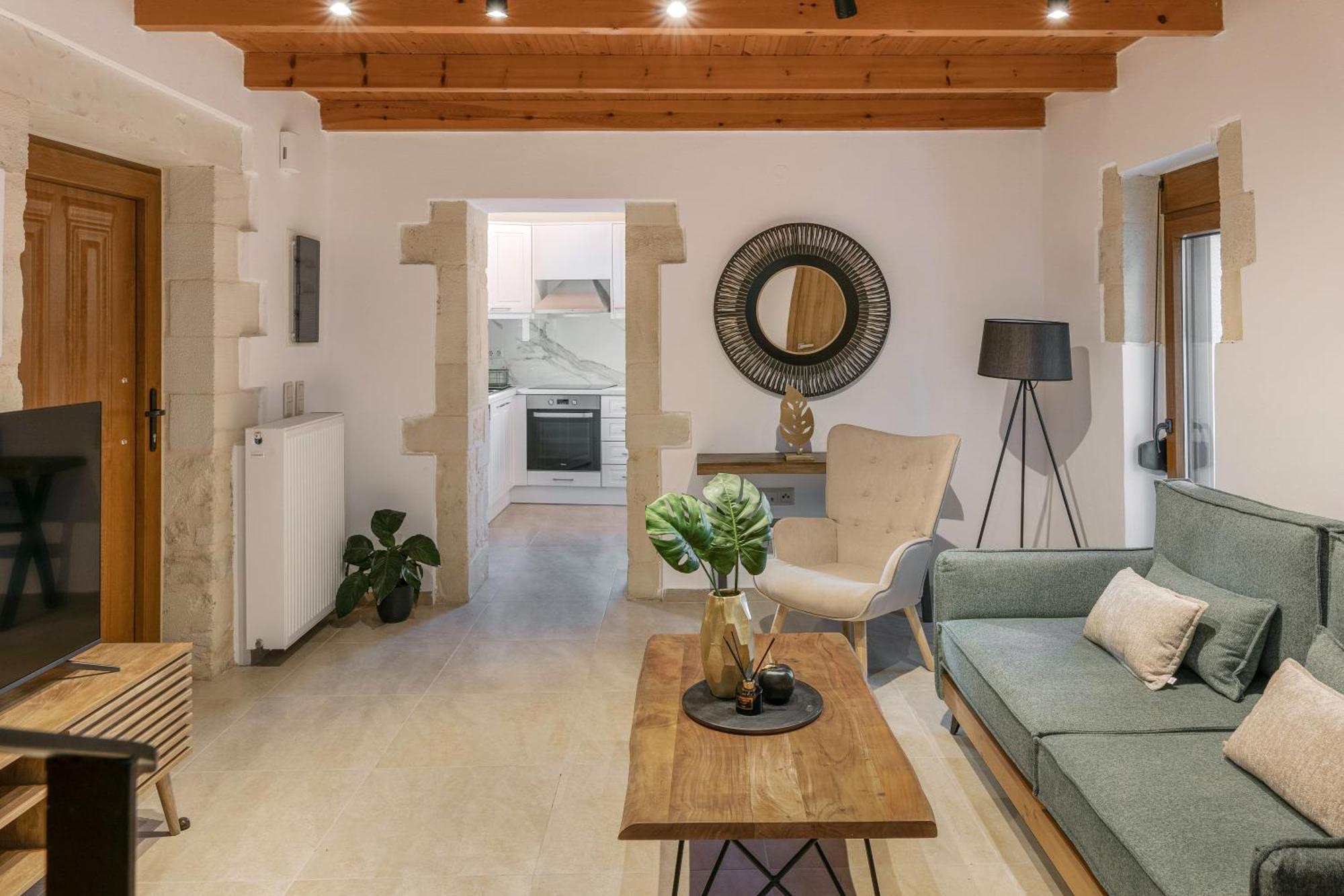 Filio Luxury Villa *